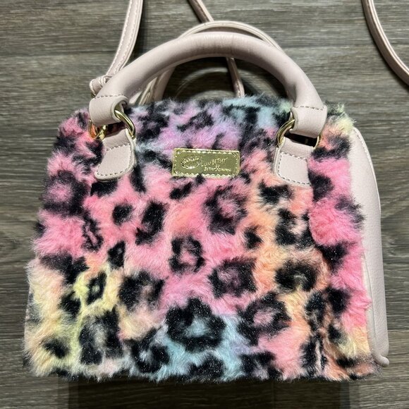 Luv Betsey by Betsey Johnson Harley Mini Barrel Bag Pink Cheetah Print Faux Fur - Picture 8 of 13